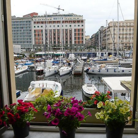 Casa Del Porto Al Borgo Marinari Villa Napoli Bagian luar foto